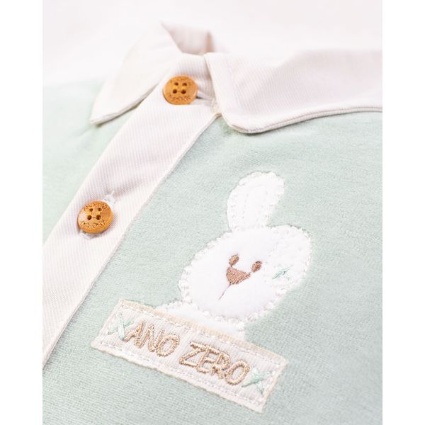 Saida-Maternidade-Menino-Plush-Bordada-Coelhinho-e-Urso-Verde-10001