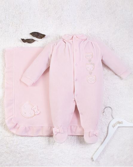 Saida-Maternidade-Menina-Plush-Bordado-Gatinhas-Rosa-10011